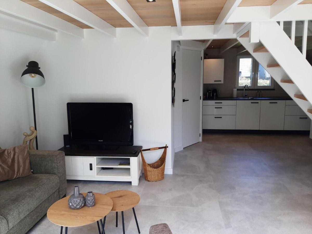 Stylish Holiday Home By The Sea Tuitjenhorn المظهر الخارجي الصورة